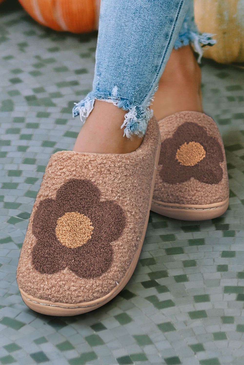 Camel Fuzzy 60s Flower Pattern Home Slippers