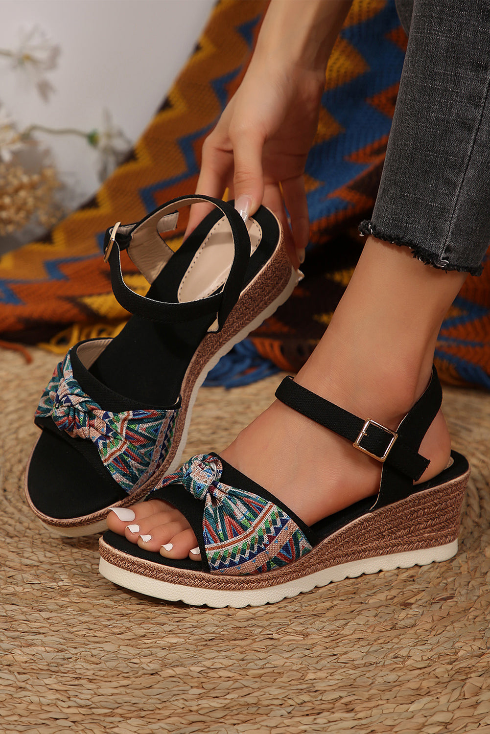 Black Contrast Bow Decor Buckle Strap Wedge Sandals