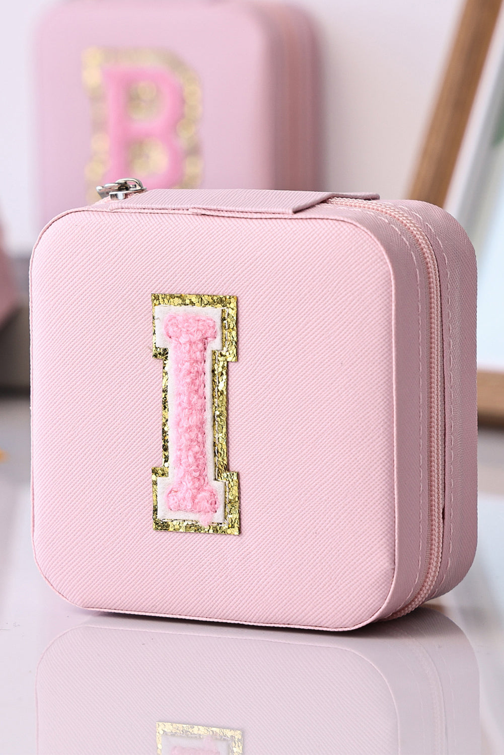 Pink Portable Initial I Graphic Jewelry Box