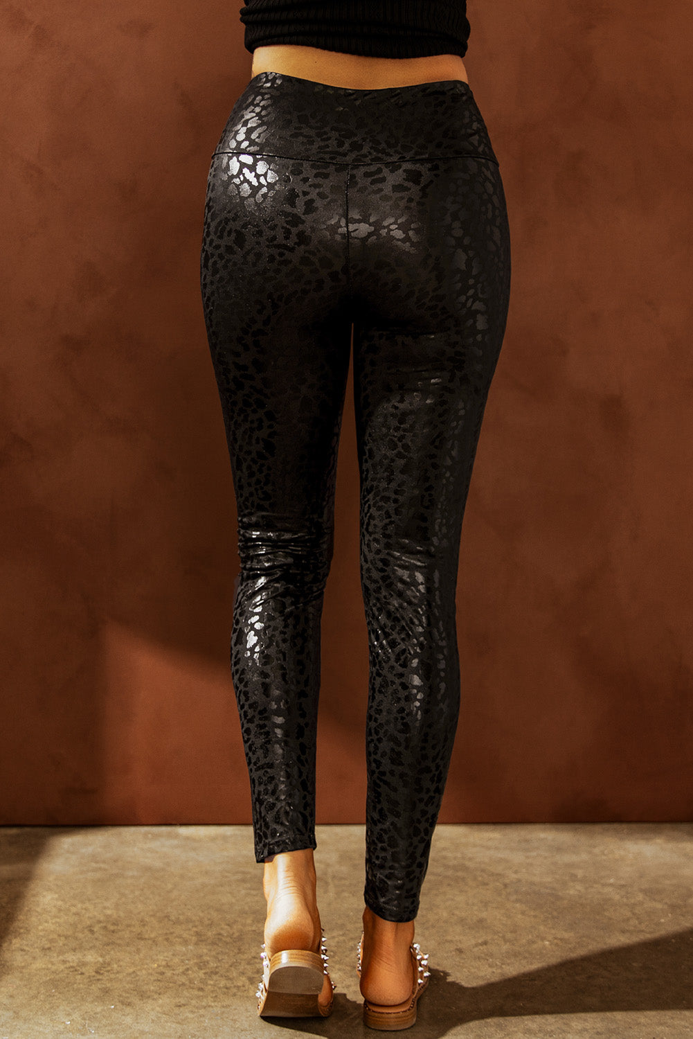 Black Shiny Leopard Casual Textured Leggings