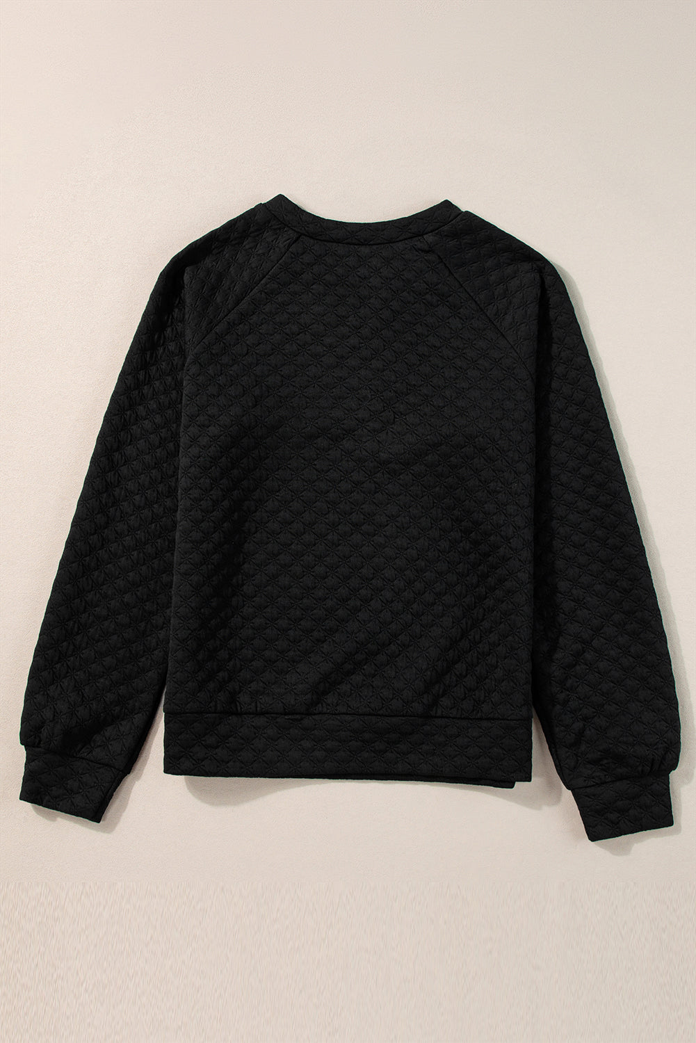 Black Quilted V-Neck Solid Color Long Sleeve Top