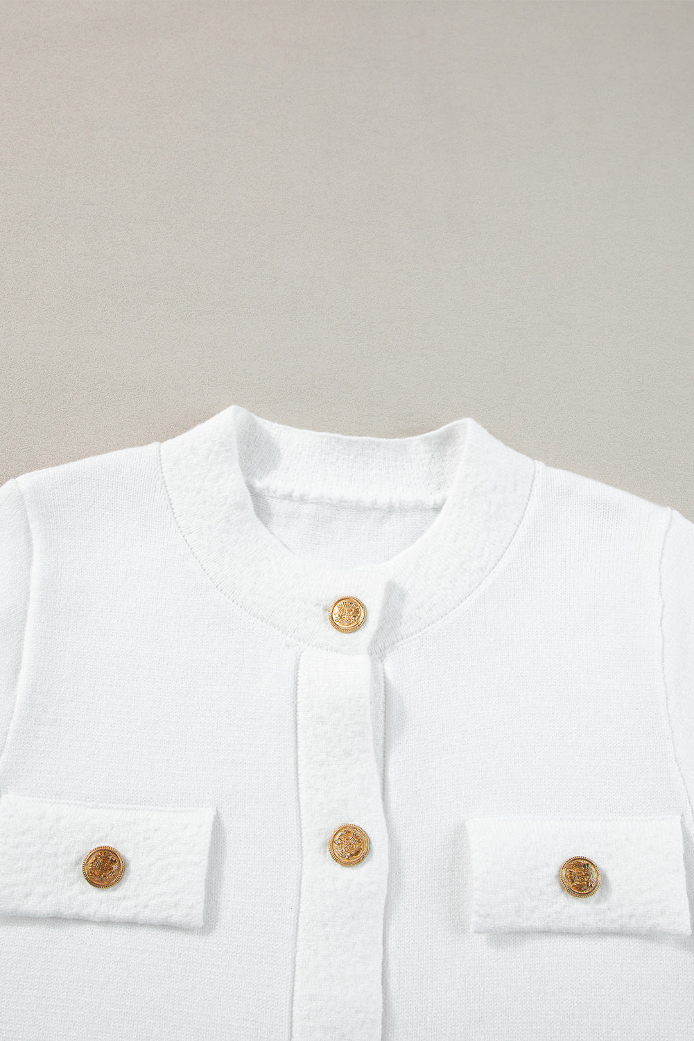 White Vintage Buttoned Pockets Knit Top