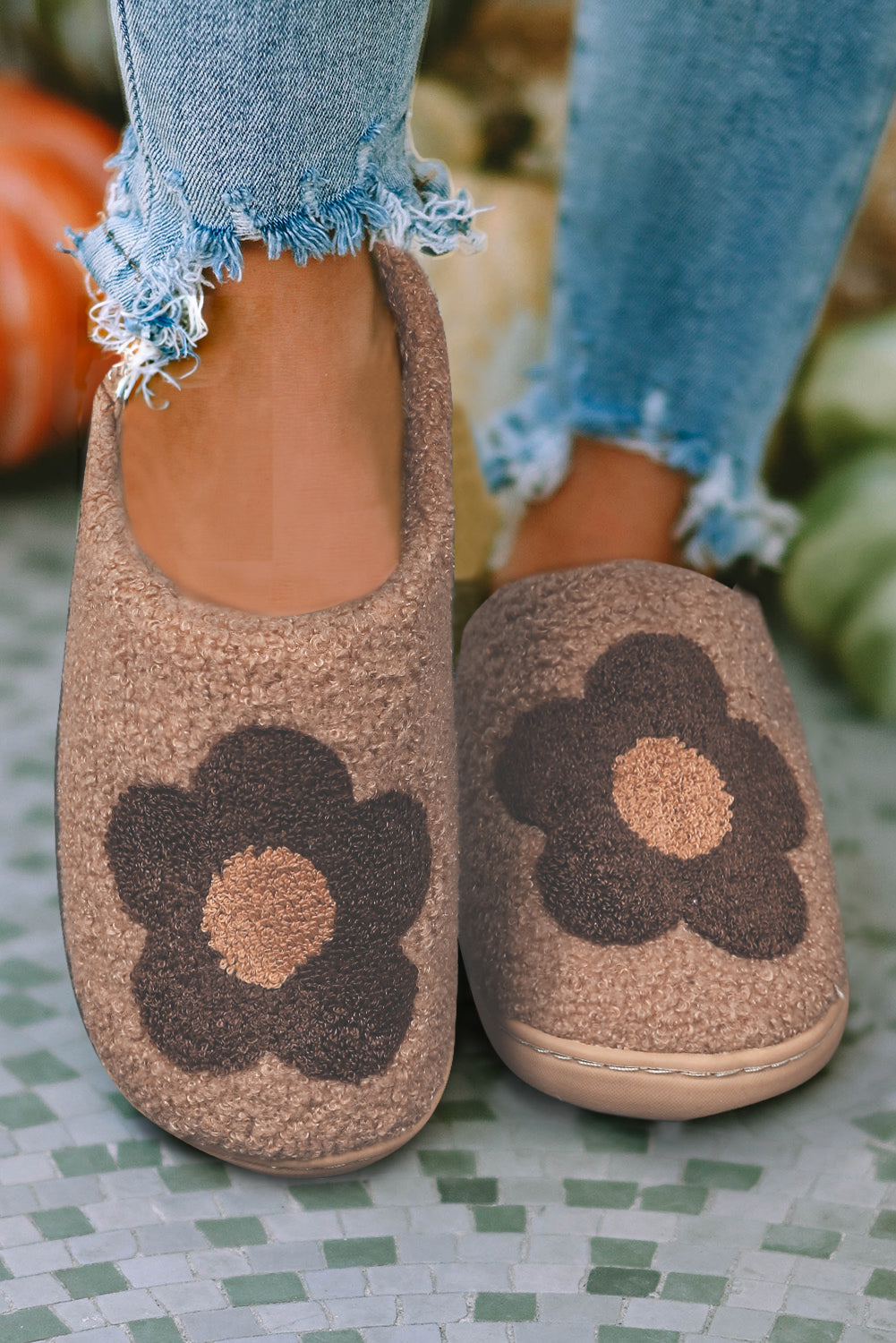 Camel Fuzzy 60s Flower Pattern Home Slippers